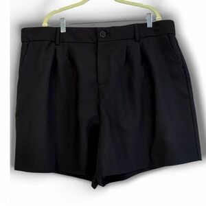 Classic Black Pleated Short Torrid sz 20